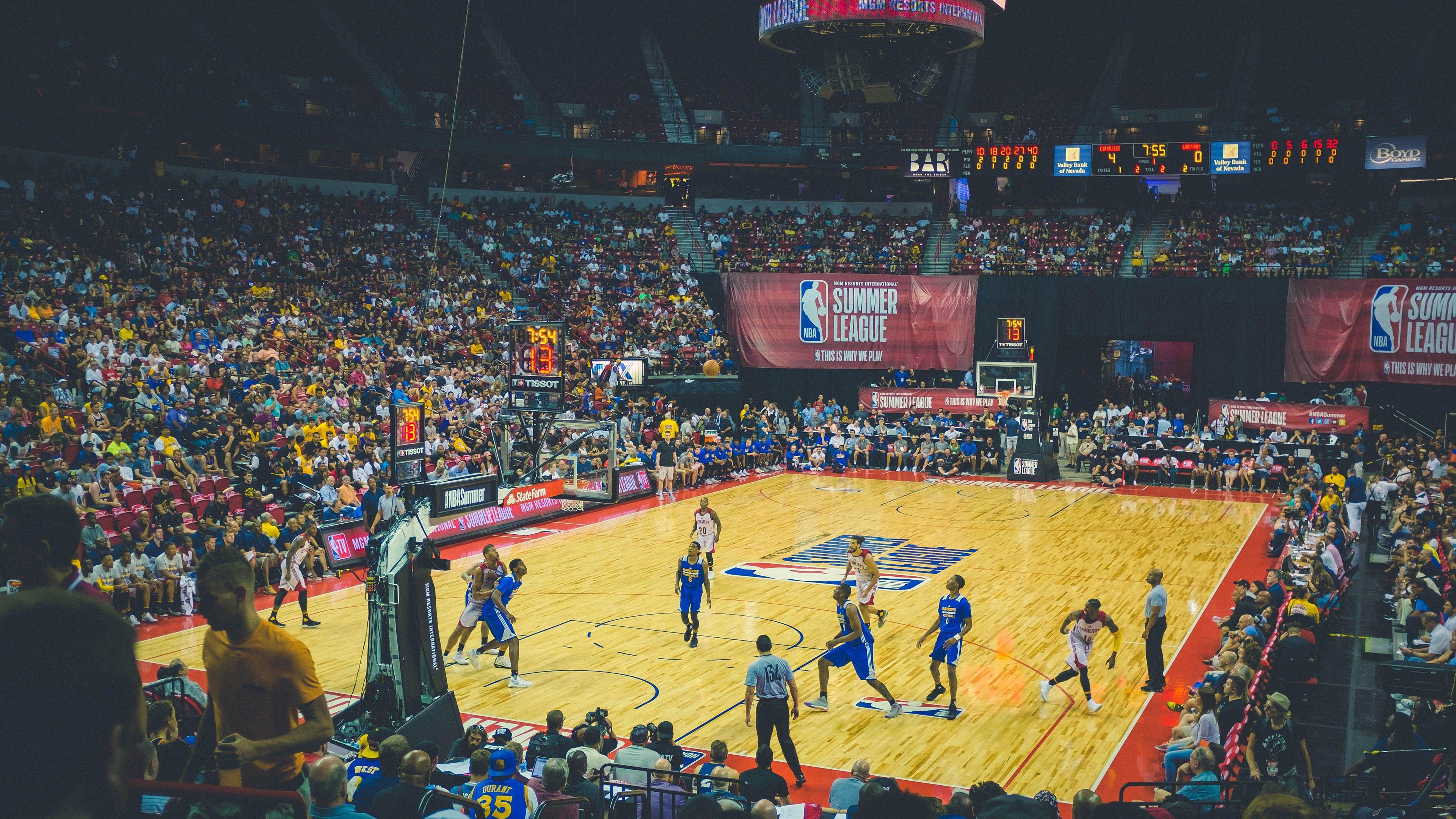 欧足联高层考察后定调，意大利仅尤文安联球场达标 2032年欧洲杯筹备拉响警报