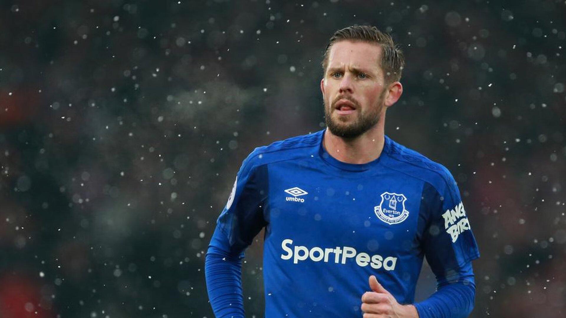 特罗萨德社媒引热议，定位球美学成英超胜负新钥匙